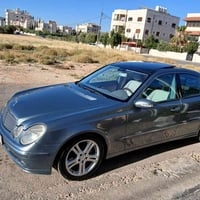 مرسيدس E200 • ٢٠٠٥ • فتحة بانوراما