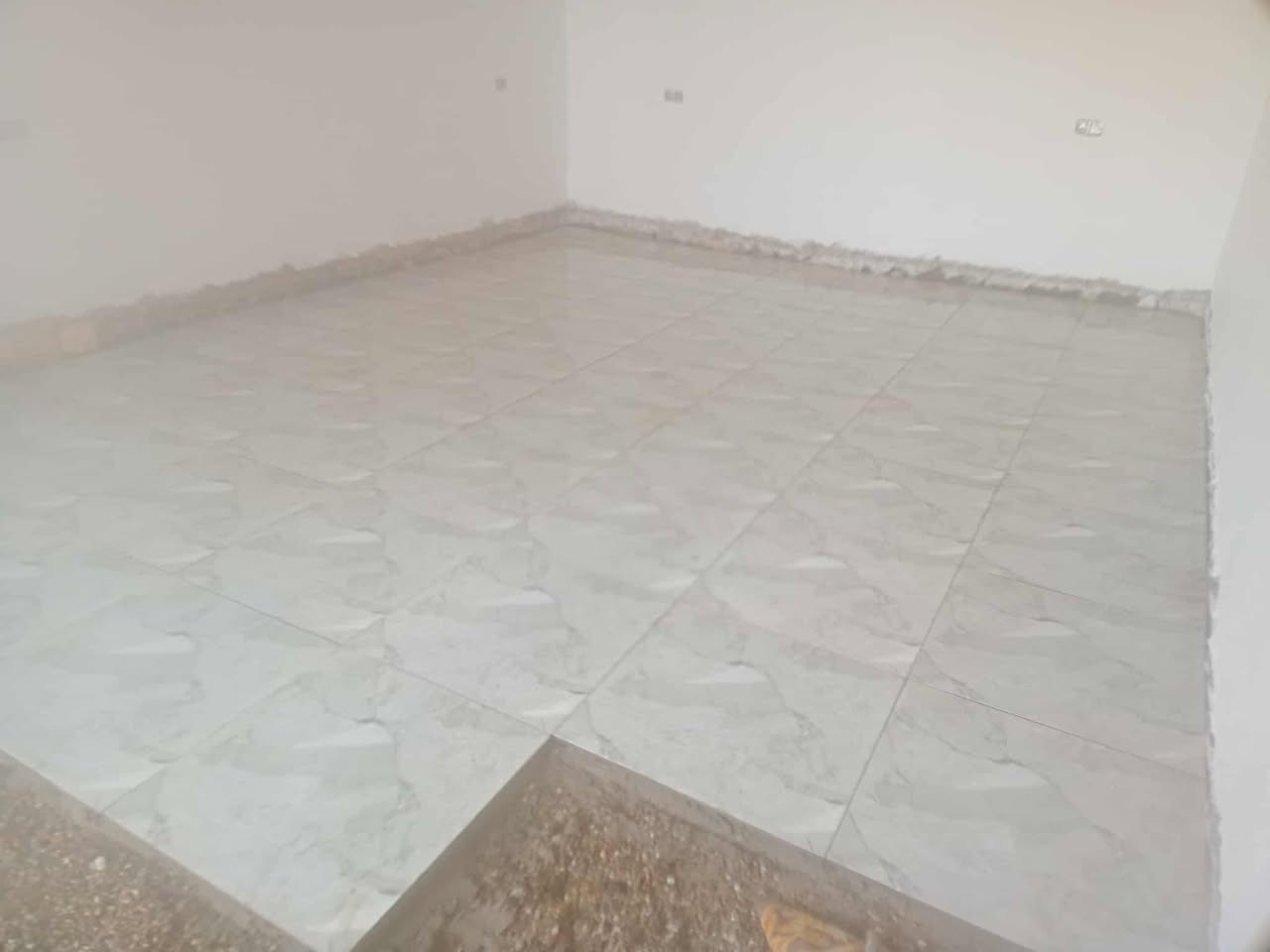 خلفة لبخ سمنت جص بورك
شرط استلام مهندس
***********
***********
عمل ارظيات درجه اولى
