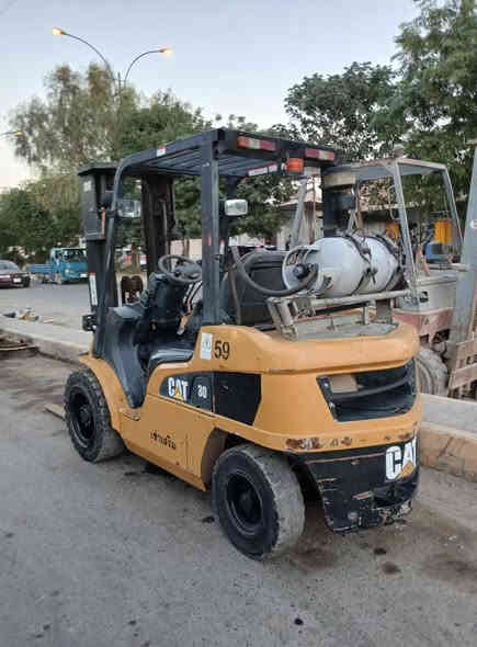 سلام عليكم رافعه شوكيه نوع كتر غاز وبانزين 3طن 3سلايتات موديل 2016 منفيست ولوحات كاتي دخول جديد للعراق ***********
