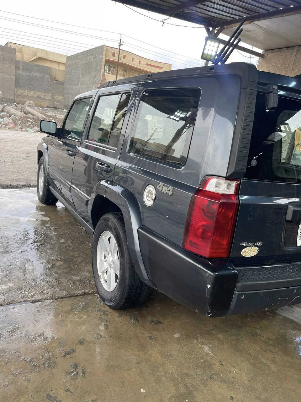 سلام عليكم جيب كومندو فول موصفات مكينه V8 
كفاله كير مكينه وصبغ 
ورقم مميز ٥٤٥٤ رقم صلاح الدين تحويل ثاني يوم 
اي استفسار على هذا الرقم *********** 
السعر ٩٥ بيها مجال وسياره واضحه بل صور وشكرا
