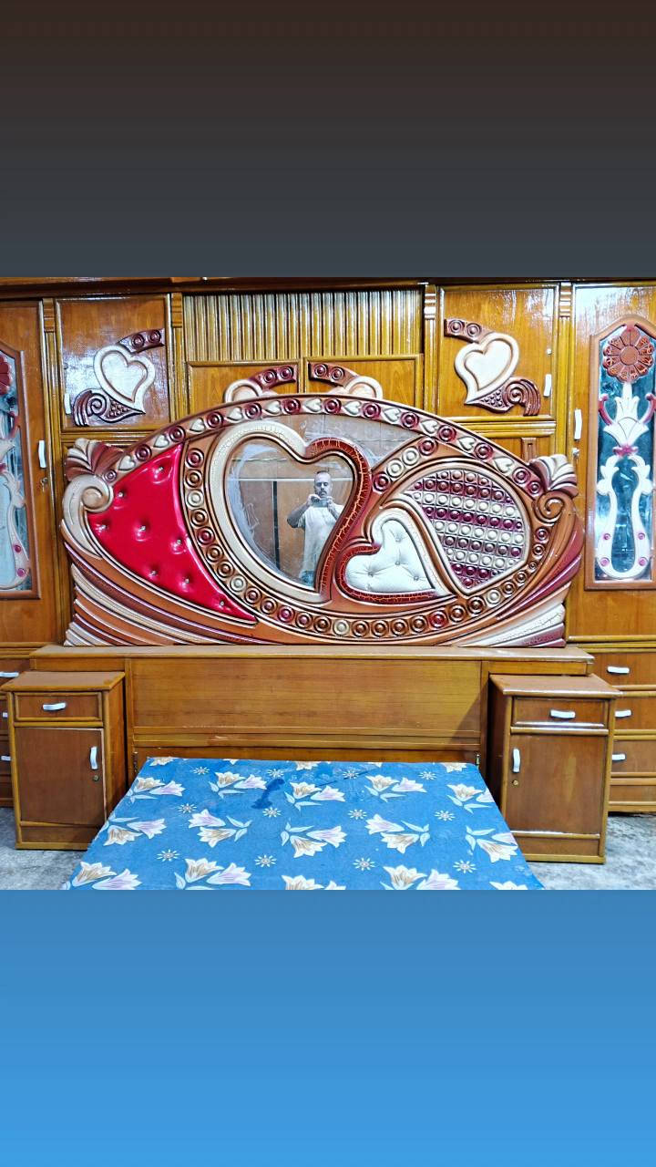 غرفة نوم مستخدمه صاج ست ابواب ملحق صاج داخل وخارج صاج زاويه كنتوريه ضهر كنتور ضب  براغي جرجوبه 
العنوان بغداد موبايل ***********لدينا خدمة توصيل بكروه بغداد, العراق
