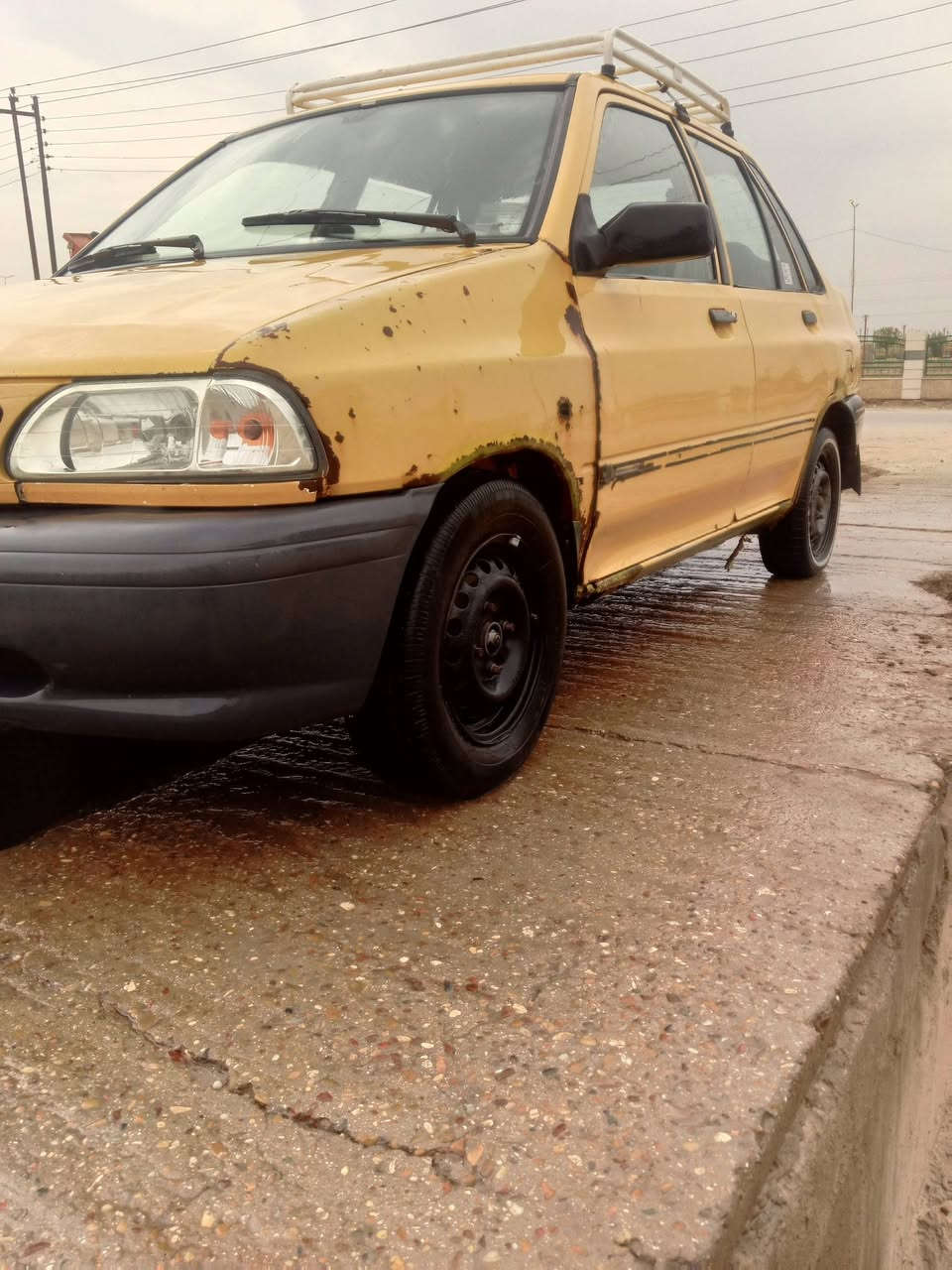 اسلام عليكم سايبه للبيع موديل 12رقم الاماني سنويه عضم عاج راعيه مااندله مكينه وكير مكفولات بيه تخم تأير سياره سعر 13وبيه مجال جاهزه مكان بابل محاويل 
***********
