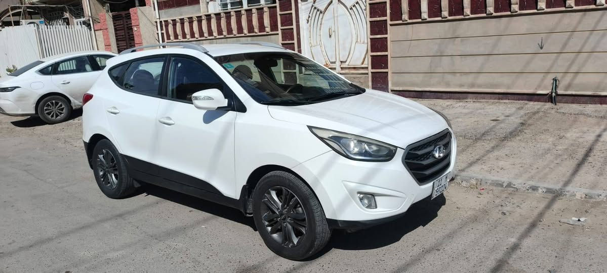 توسان 15 رقم بغداد دولي بسمي خليجي مكفوله  محرك  2000 دوش ع شركه ما مفتوح  مكاني بغداد حي العدل السعر 153 و مجالهه بصيط ***********
