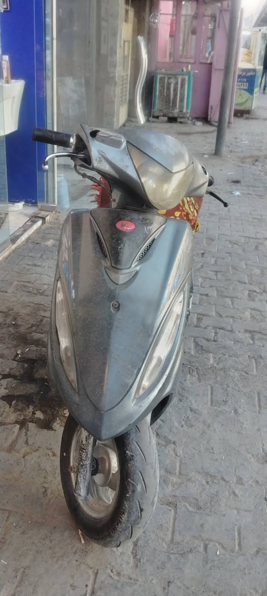 السلام عليكم ورحمة
كامكو g4 للبيع
دراجه كامله مانقصه اي شي كهربائيات شغاله
سلف هندر شغاله
دهن وبانزين
للستفسار ***********
لحد يراسل خاص هذا رقم راعيه
