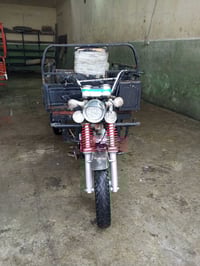 ستوتة صقر موديل/2017/وراق صليه العنوان بغداد مدينة الصدر 07721042385