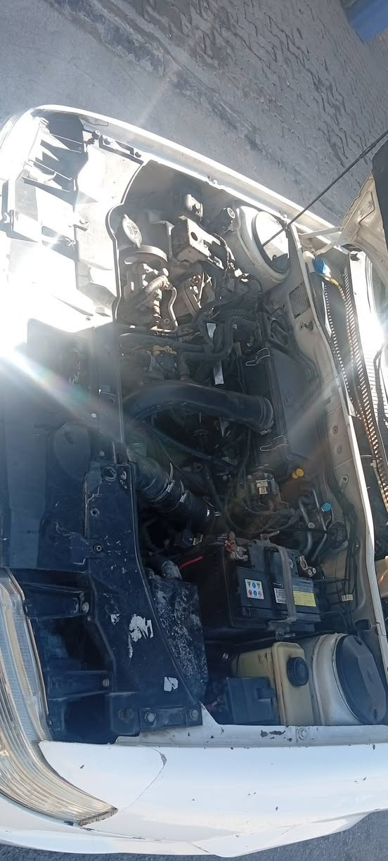 للبيع سمند 2012سورن مكينه جديده كيرفرنسي تبريد شغال حداديه جديده سنويه بسمي 2027السعر40وبيع مجال مكاني كربلاء ***********
