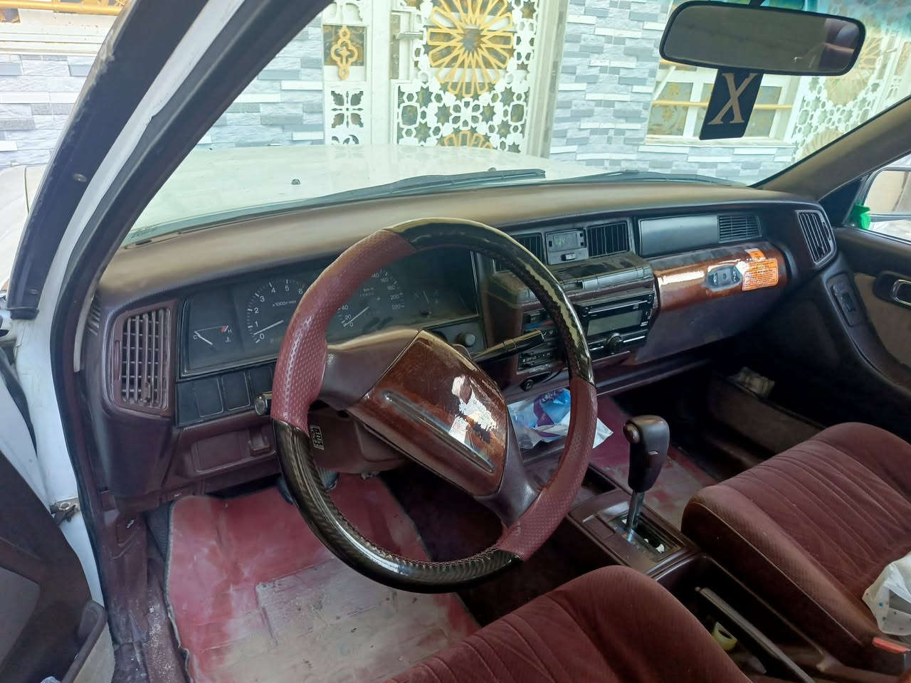 سيدان مديل 1990
مرشوشه جماليه
الرقم بغداد 
عنوان البصره 
سعر70
الاتصال ***********
