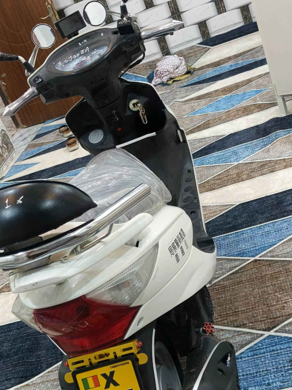 السلام عليكم كامكو بوليسي للبيع دراجه بلاد رمبه
كامكو بوليسي للبيع بلاد دراجه جاهزه على آخر حبايه أبد شغاله من الطول للطول مكينه 150 لايت اشاير كلها شغاله السعر خاص 

المكان قضاء الشطره
رقم الهاتف ***********
