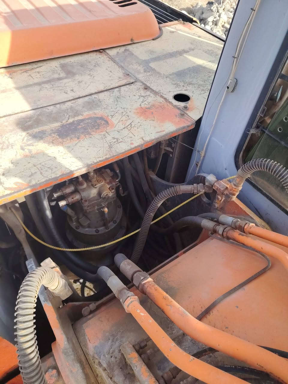 حفاره هيتاشي تو موديل ٩٣ شغاله رقم بغداد ألماني شغاله وجاهزه جب بي فطر وملحوم السعر ٩٠ وبي مجال قليل المكان بابل جبله
***********
***********
