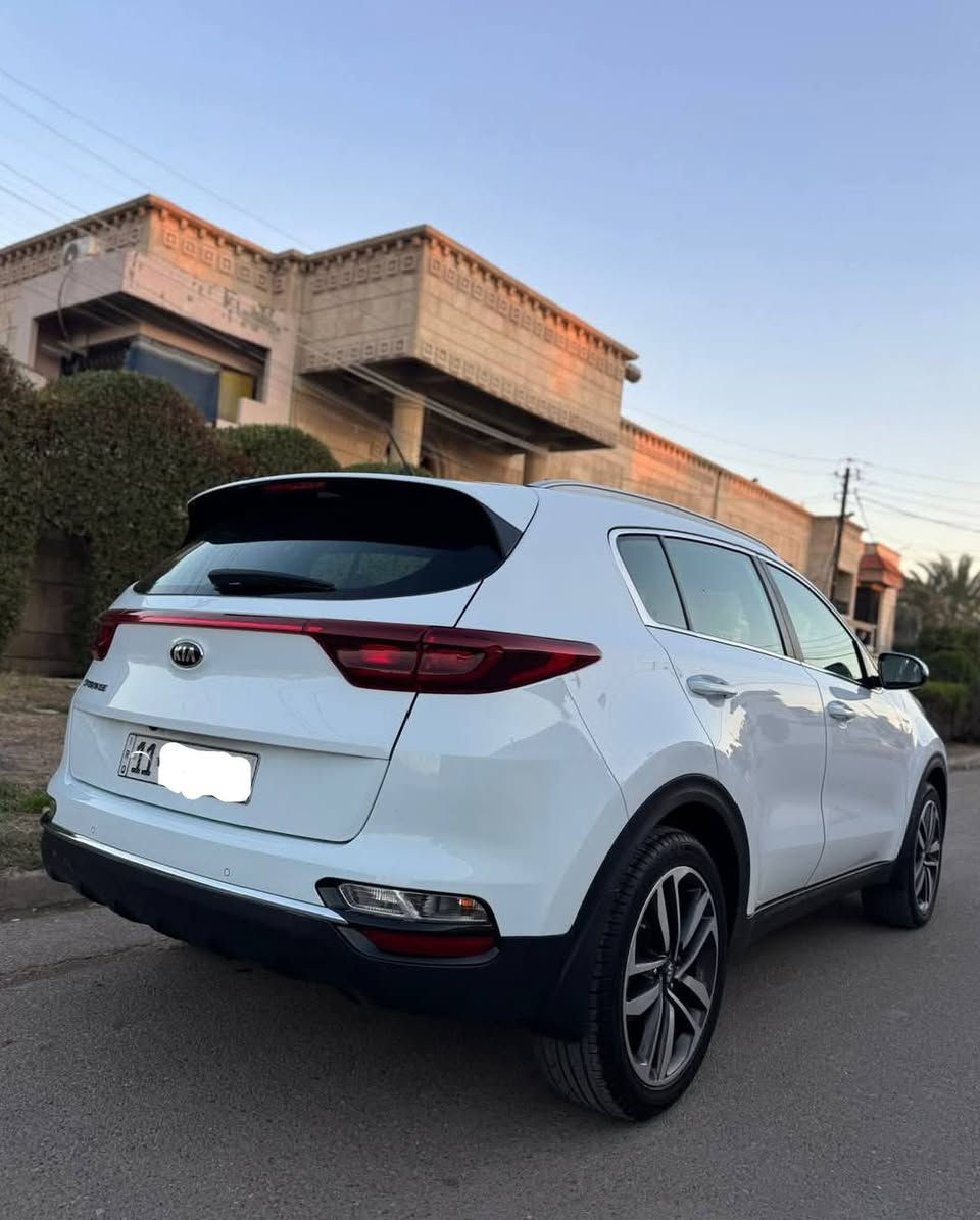 السلام عليكم
كيا اسبورتج للبيع خليجي موديل 2020 كفاله رقم بغداد  جديد هزه سنويه كله جديد ماشيه 64 مري شفط اشاير بالمري حساس امامي خلفي تبريد قطعتين كامره دواره ثلاث وضعيات قياده برده بالصندوك محرك 2000دوش المرغوب شاشه اندرويد 5 ويل كب تخم تاير جديد السياره جديده مال بيت سونار مرفق بالصور السعر 205 وبيه مجال 

مكان بغداد الشعب حي التجار للاستفسار الاتصال على الرقم 

***********
***********
