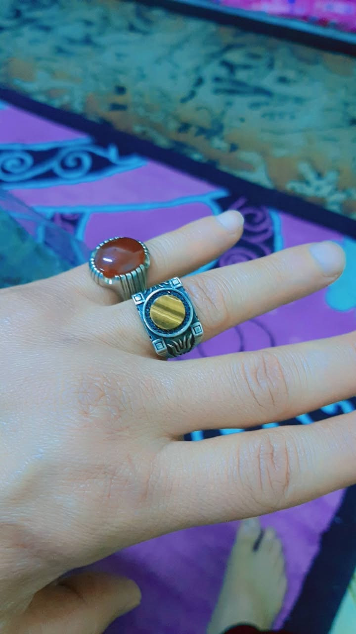 مشتري زوج ب١٠٠ الف ابيعهن ب٦٠ الف فضه ٩٢٥ بغداد ***********
