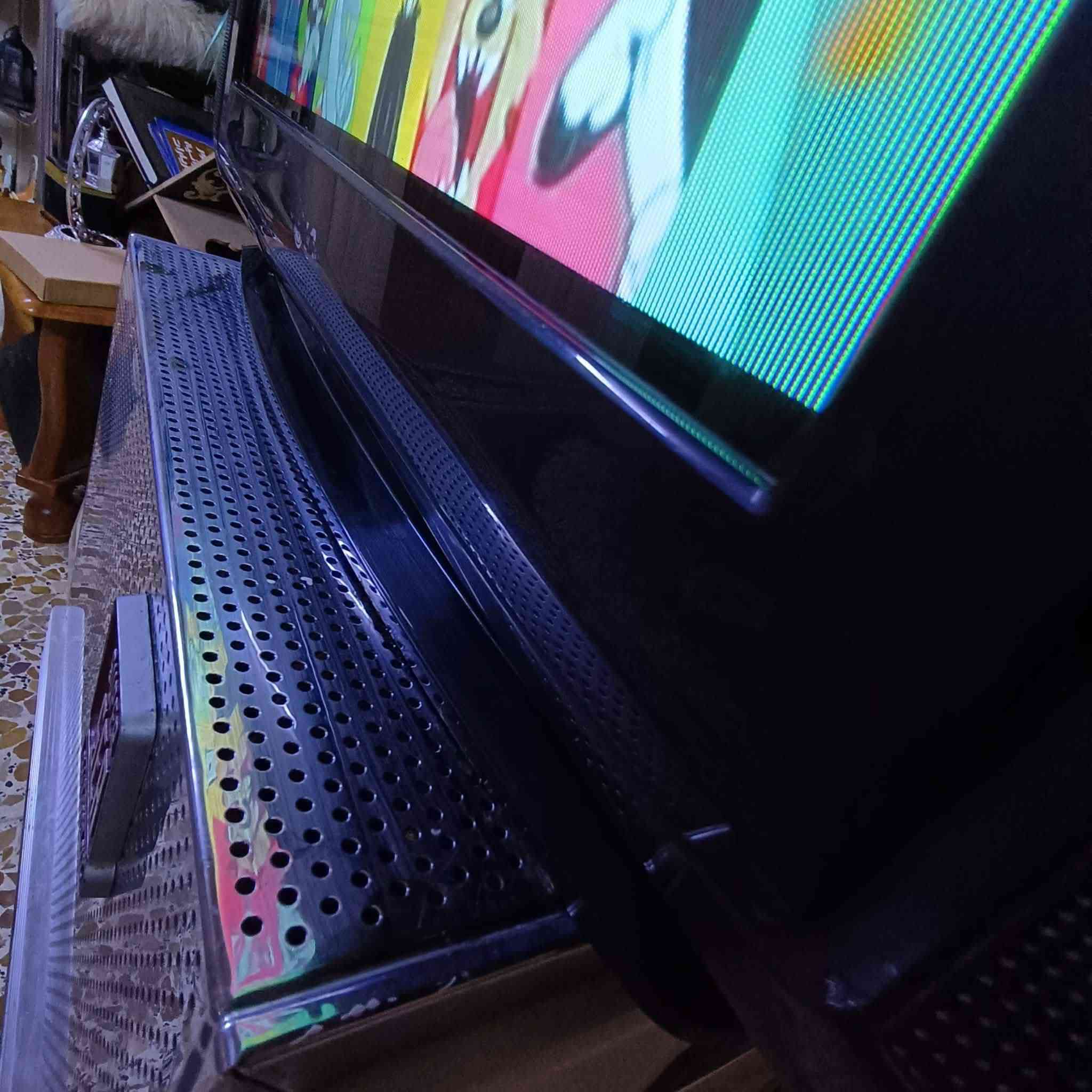 سلام عليكم. تلفزيون  Lg  .حجم 21. تلفزيون منافذ كومبونتي.  Av.   مع ريمون صورة طبع ممتازة. نظافة 80 /%   سعر 45 الف.


**إذا كنت صاحب هذا الإعلان وتريد حذفه لأي سبب، رجاءا أرسل رسالة إلى الدعم الفني**