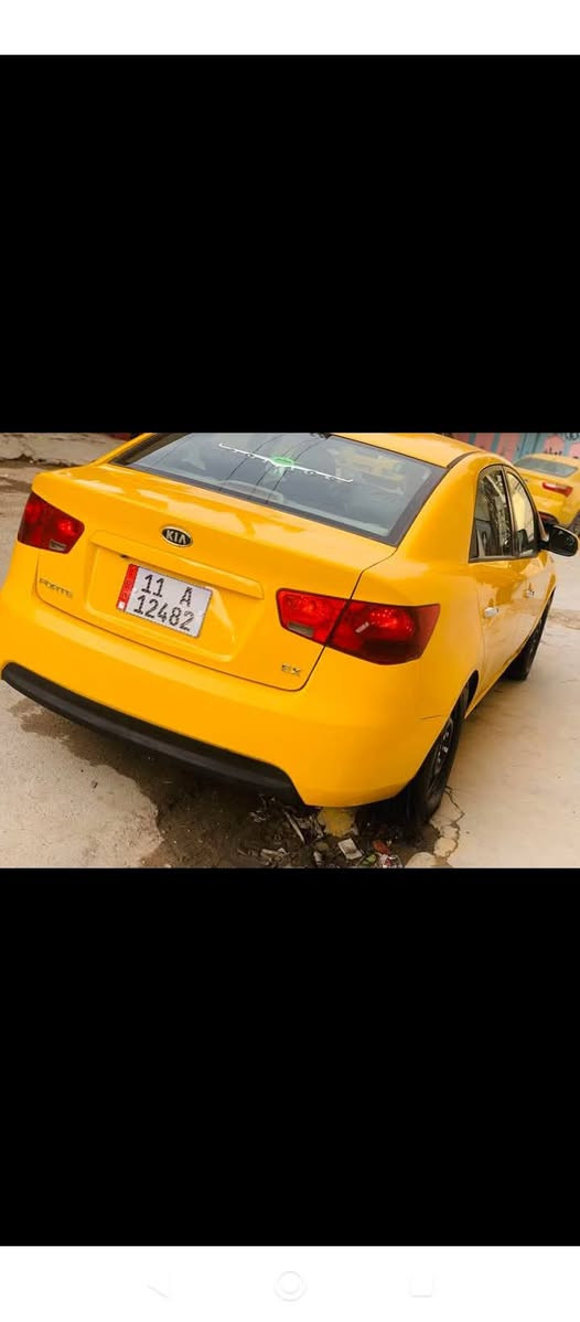 كيا فوتي موديل 2012 السعر 74
وارد أمريكي حادثها جاملغ وبنيد 
مكينة 2000 دوش مبدل طابوكة جديدة 
كير مكينة صدر تبريد تدفى شاشة كامرة 
تحكم ستيرن اشاير بالمري سيارة جاهزة مابيها اي نقص  رقم بغداد 11 مصفرة 
هيئة وغرامات بسمي مكاني بغداد الاتصال على الرقم 
*********** // ***********
