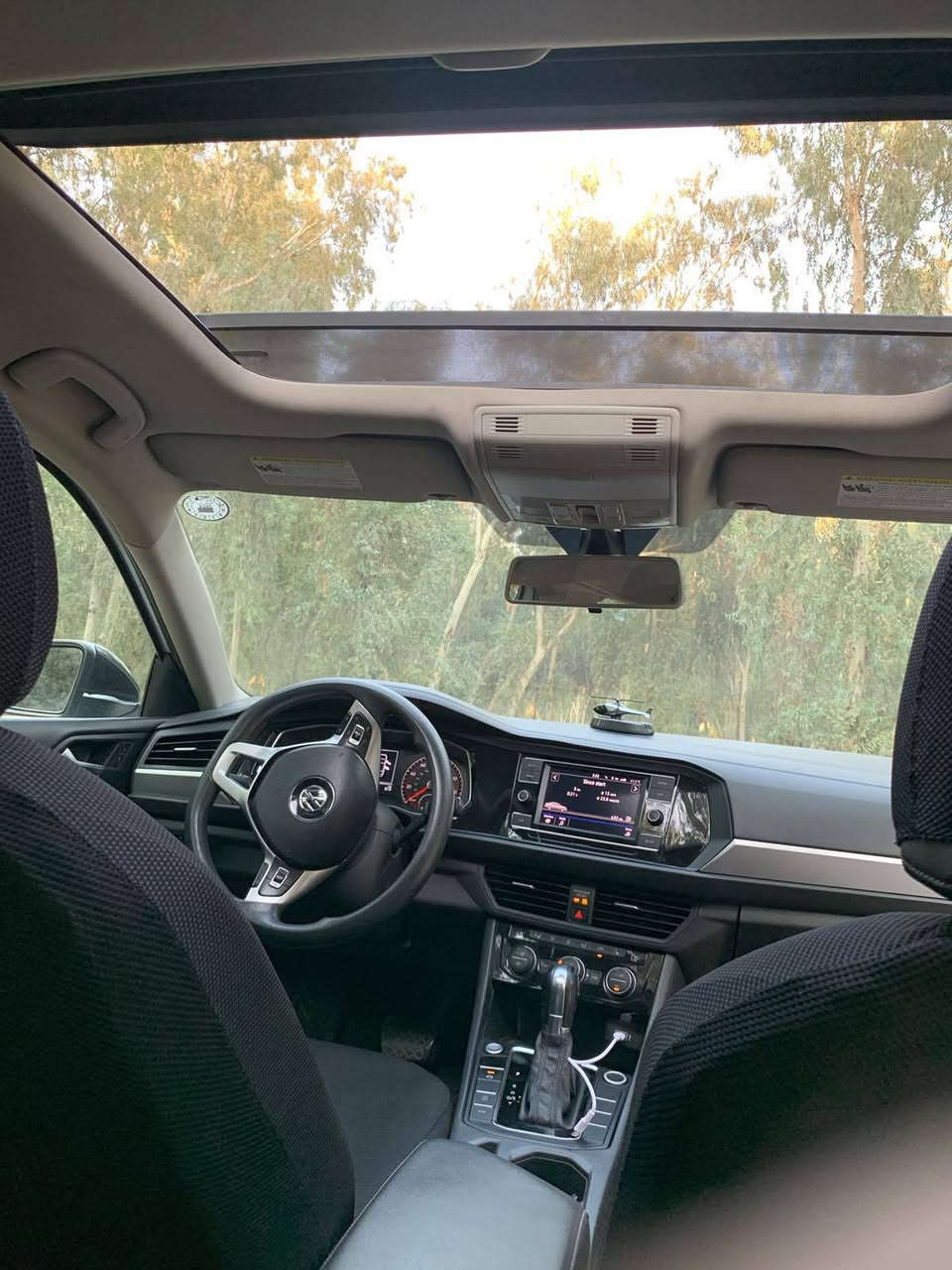 فولكس واكن جيتا 2019 se ارلاين فول مواصفات
بيها 5 قطع كلير امريكا قطعه اهنا صبغ بدون حادث بدون ايربكات سياره كلش نضيفه كل شي على وضع بلادي. السعر 148 وبيها مجال
*********** موجود واتساب
