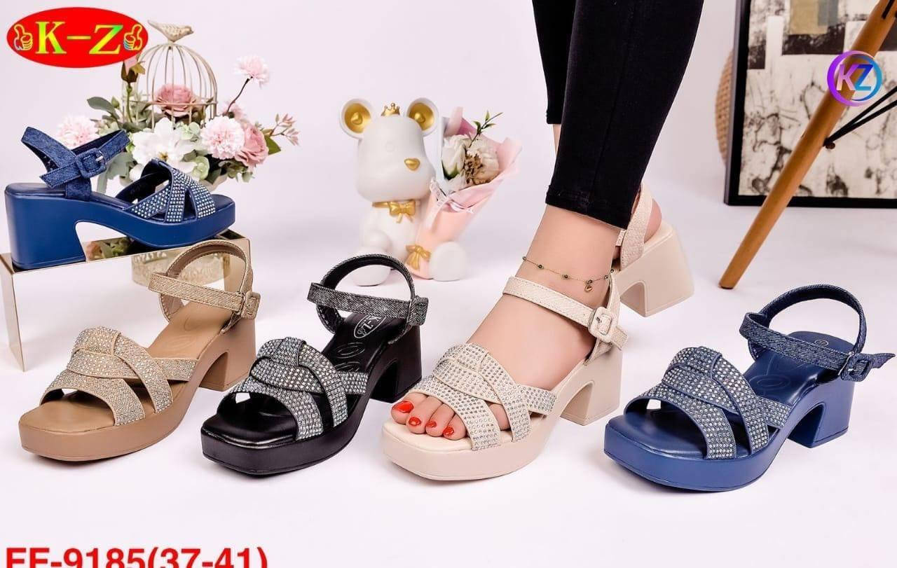 شلعه مل احذيه نسائي اكثر موديلات 
استندر العدد يطلع 500 قطعه


**إذا كنت صاحب هذا الإعلان وتريد حذفه لأي سبب، رجاءا أرسل رسالة إلى الدعم الفني**