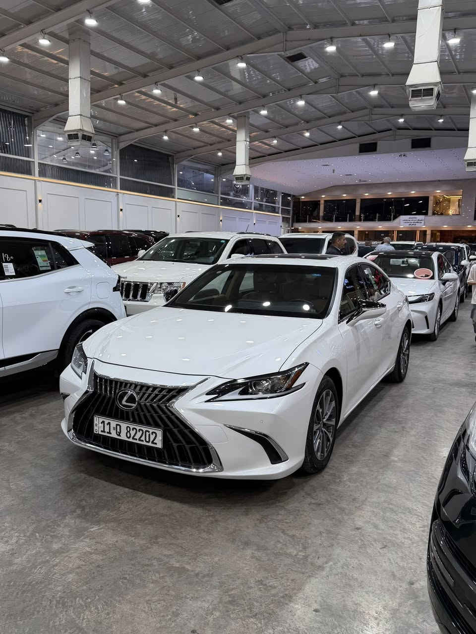 السلام عليكم
لكزز es300h هايبرد وكالة عبد اللطيف جميل موديل 2024
ماشية 15 الف كيلومتر رقم بغداد السيارة كفالة عامة عدا صبغ جزء بسيط من الدعامية الامامية اثر طخة بسيطة السعر 35 الف $
للاستفسار : ***********
