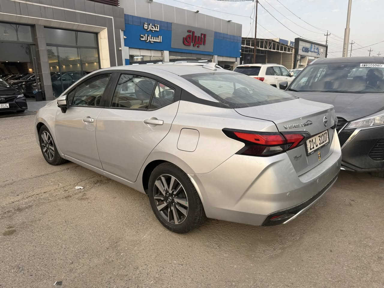 نيسان فيرسا 2021
موصفات sv
بصمة ابواب +بصمة تشغيل
شاشة ايباد تدعم كار بلي 
حساس خلفي 
رداد امامي خلفي جانبي
فول تحكم استيرن جهتين 
كروز سرعة وتحديد ومسار قيادة الية
توقف ذاتي 
نقاط عمياء
ماشي 51 الف ميل
وباقي موصفات معروفة 
حادث كلش بسيط بجم امامي وخلفي كبس 
حادث جاملغ الامامي طرف السايق صبغ
وباب الخلفي والجاملغ الخلفي طرف السايق رش امريكا
سيارة شرط بدون قطرة دواخل 
رقم الشاصي وصور الضرر مرفق مع الصور
مكان السيارة في كركوك
الاتصال: 
***********
