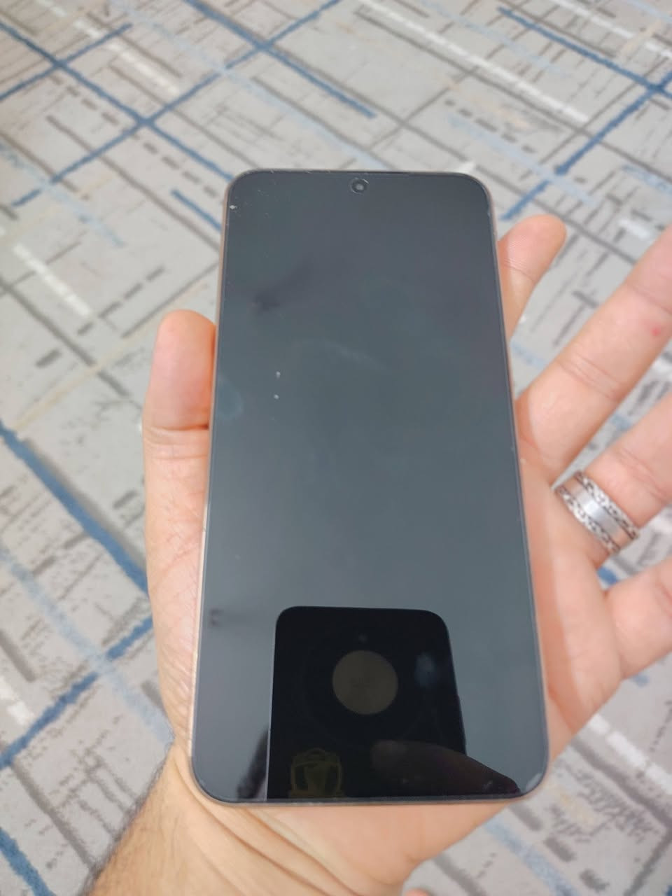 للبيع هونر X9D جديد استخدام قليل مشتري قبل شهرين باكيت وغراض مثل ماواضح بالصوره
السعر 375
سبب البيع التليفون زايد عندي 

العنوان بغداد البياع شارع 20 
*********** متواجد واتساب وماسنجر
