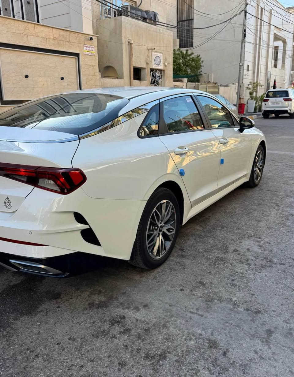 كي فايف خليجي مكفوله رقم بغداد بسمي هزه جديده ورقم جديد وسنويه جديده مكينه 2000دوش سياره جديده على وضع شركه ماشيه66الف موديل 21 السعر 195وبيهه مجال لشراي مكاني ناصريه مركز *********** ناصرية, ذي قار
