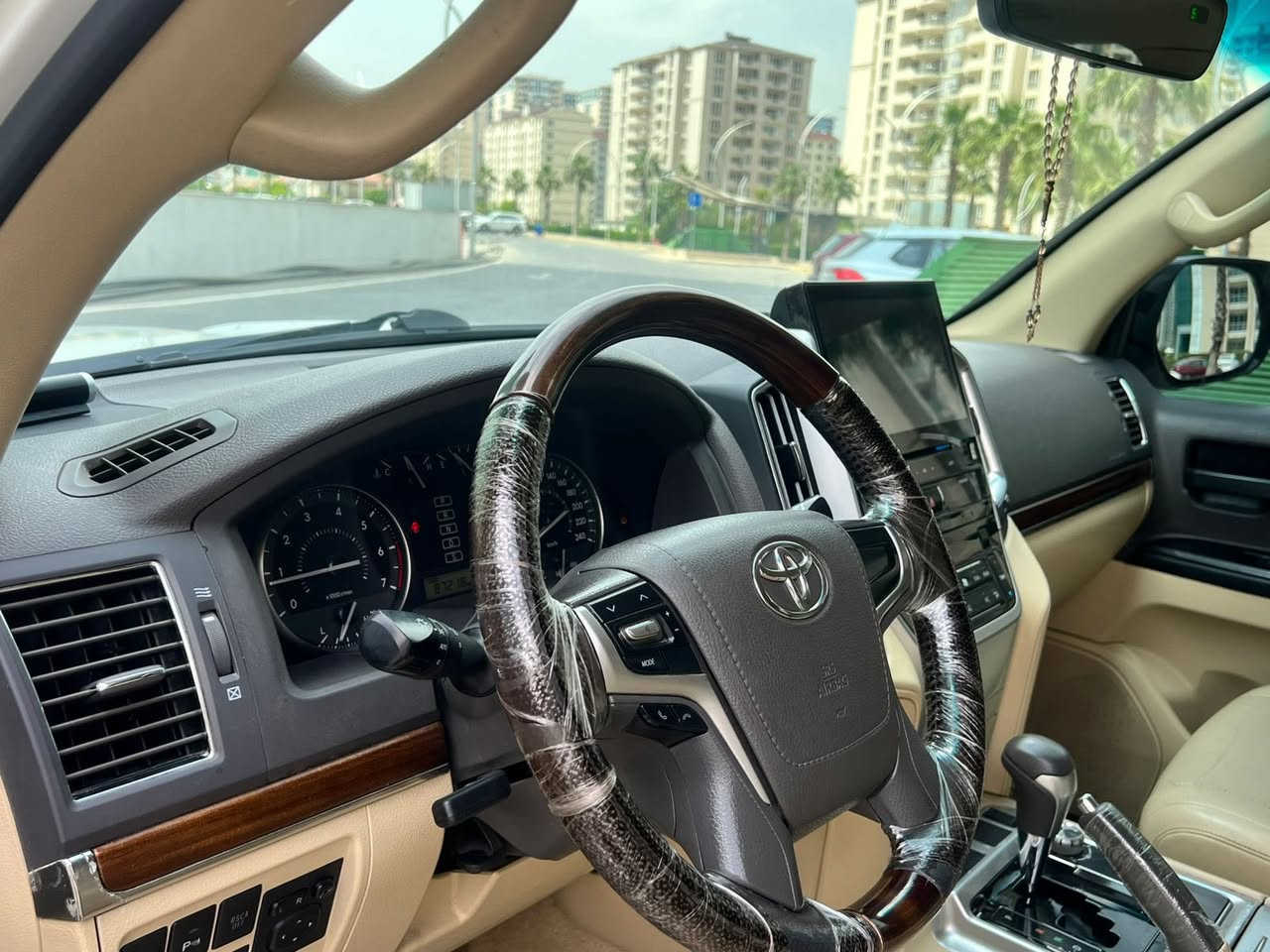سعر مناسب ٤٢٥ ورقه مجال 🔥🔥💵💵👋👋

لاندكروزر ٢٠١٦ gxr ٨ سلندر ممفتوح 

ماشيه ٨٧ الف 
رقم و سنوي جديد بسمي 

سياره بدون صبغ و فتح ... بيها ٢ مكان بارد 👉👉

مواصفات // 
فتحه . ثلاجه . ٨ ارباك . كشنات جلدو كهرباء . بخاخ . شغال .
مرايه شفت . حساس كاميرا . دبل ماوس ... 

سياره جاهزه ... مكان سياره اربيل // *********** ☎️☎️

