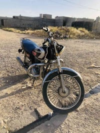 دراجة للبيع اربعه گير شرط لاصرف ولا بخار فقط دشبول مكسور موديل 19السعر...