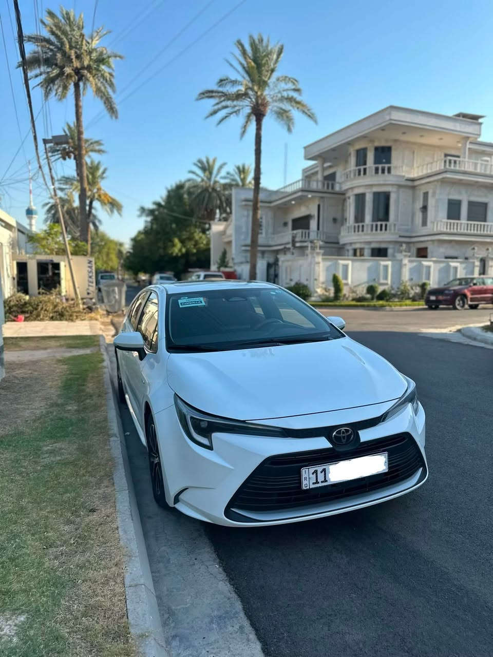 تويوتا كورولا هايبرد (Toyota Corolla Hybrid) - موديل 2025
سيارة بحالة الشركة (زيرو) 
 الموديل: 2025
 المحرك: هايبرد (اقتصادية جداً بالبنزين)
 المسافة المقطوعة: 12,000 كم فقط
 الحالة: نظيفة جداً بحالة الزيرو، ومكفولة كفالة عامة 
 الموقع: بغداد - المنصور
💰 السعر المطلوب: 158  ورقة
📞 للتواصل والاستفسار: ***********
