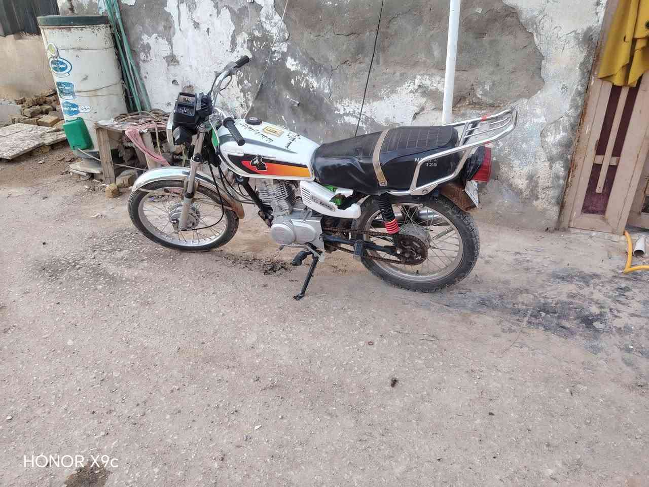 سلام عليكم دراجه البيع اوراق اصلي سعره 500 رقم الهاتف ***********
