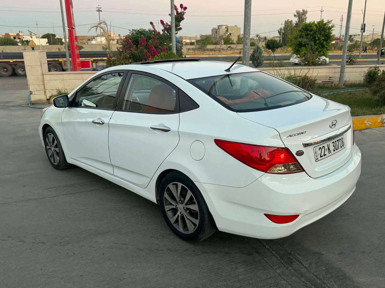 هونداي اكسنت 2015 خليجي فول فول مواصفات

بيها جاملغ سايق صبغ بدون دواخل مكانين تعديل بارد 

گير و محرك ابشرط مامفتوح  + بيها كوبون بنزين

رقم و سنويه جديد تحويل ثاني يوم

مكاني كركوك سعرها 97 وبيها مجال خابر و تدلل

رقم موبايل *********** كركوك, العراق
