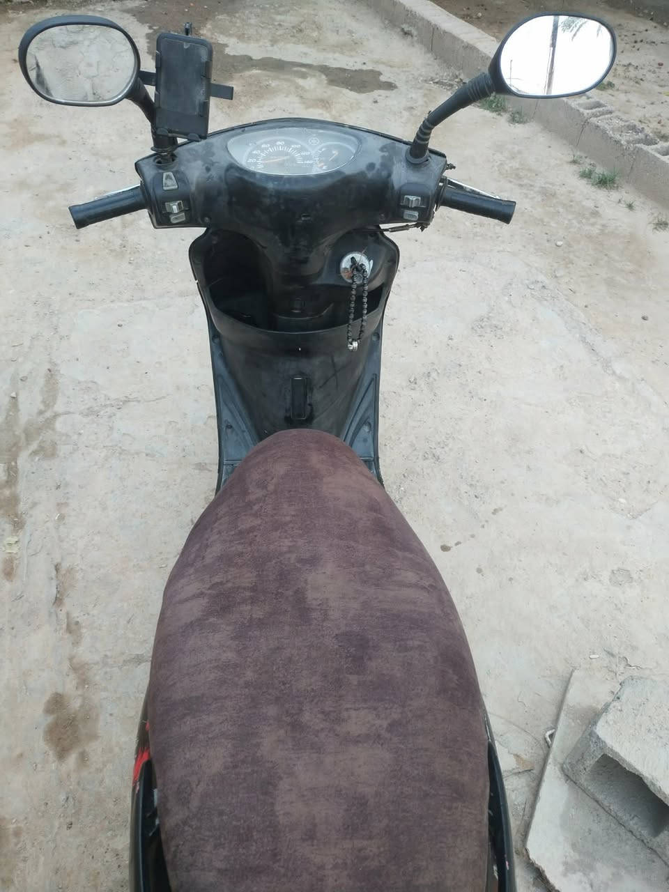 بريز للبيع كامله ما بيه نقص محرك ناعم ومثل ما شوف بل صوره السعر 370وبيه مجال المكان سلمان باك المدائن   خاص ماكو بس واتساب0 777 478 1638‬

