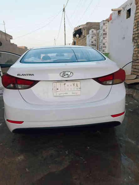 السلام عليكم النترا للبيع خليجي طخه يم قبق البانزين راجعه بارد مكينه 1800 السعر120وبيه مجال مكلف بل نشر رقم راعيها ‏‪***********‬‏
