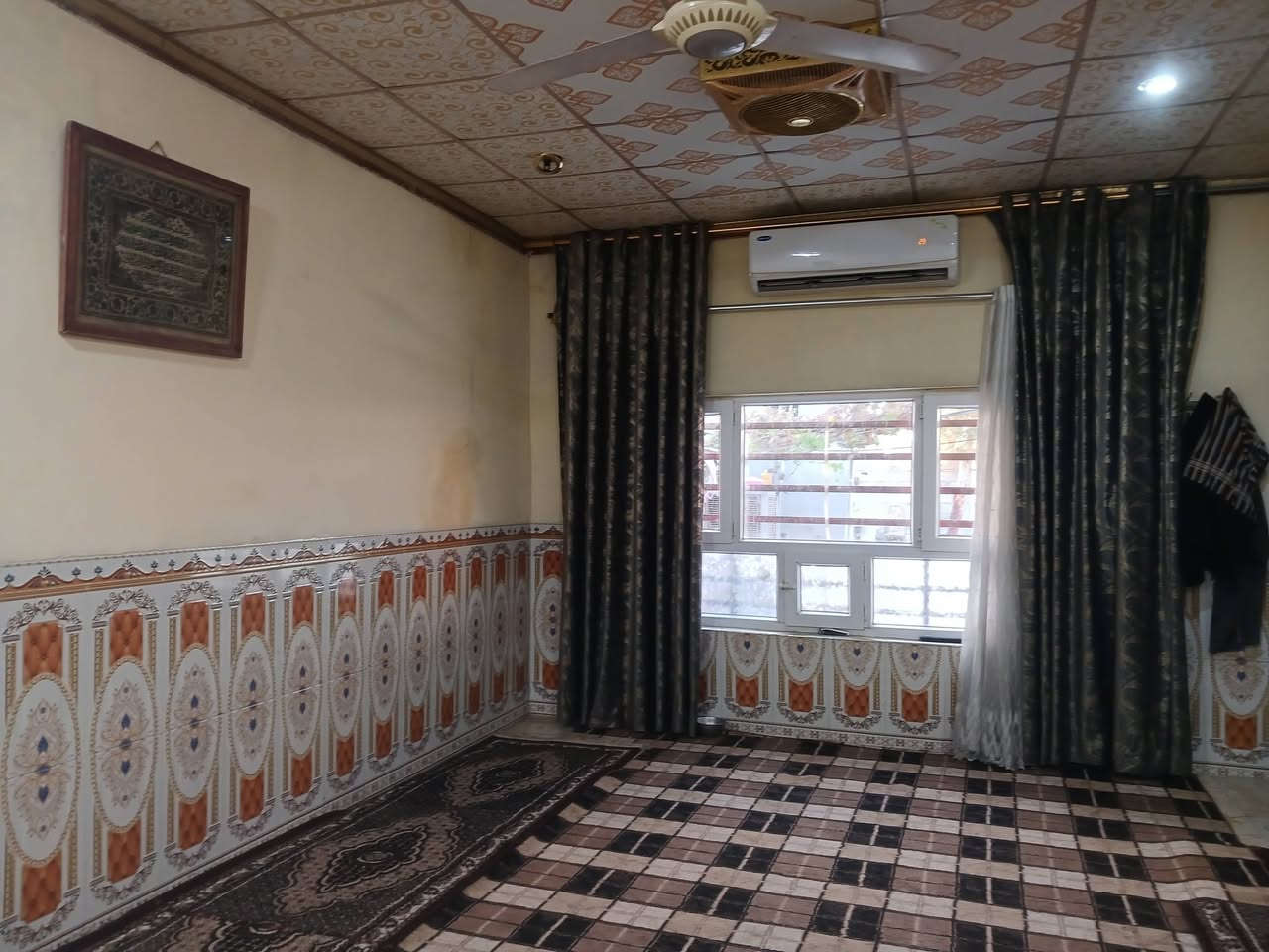 بيت تجاري صياده  
٢٠٠ متر تجاري مقابل جامع حجي فرج 

طابقين سيراميك الواجهه ٦ متر العمق ٣٣ متر 

السعر ٨٠ مليون مع المجال 

***********
***********
