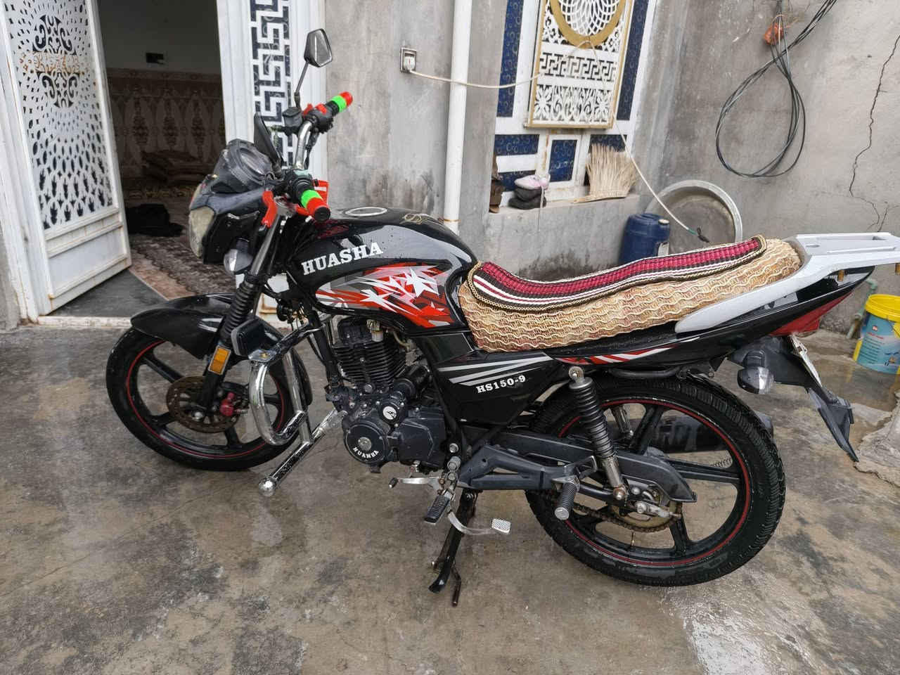 للبيع سعر 600 وبي مجال قليل
***********
