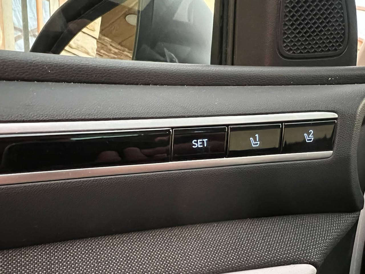 السلام عليكم لوكسان مديل 23
*********** بغدادــــــــــــــــــ الرصافه 
امريكي
لون السيار ابيض
LIMITED VIP المواصفات
1- بصمة تشغيل
2- بصمة ابواب لمس دخول ذكي
3- بنوراما على طول السيارة
4- صندوق كهرباء شفط
5- كامرات 360 درجة ( جانبية - امامية - خلفية )
6- كامرات مع الاشارة
7- السيارة تتقدم وترجع ب البصمة
8- تبريد تدفئة كشنات
9- كشنات جلد كريمي
10- كشنات كهرباء
11- اضواء محيطية 67 لون اختياري
12- كشنات خلفية هيتر
13- مرايات تعتيم ذاتي
14- ابل كار بلي
15- اندرويد اوتو
16- شاشة دجيتل 3 اشكال للقيادة
17- اشاير ترحيب
18- اضواء امامية LED زنون
19- اضواء خلفية LED
20- هوك خلفي
21- فول اوامر صوتية
22- جامات اوتو
23- قطعتين تبريد
24- اشارات ب المري
25- كير دكم
26- شفتات ستيرن
27- تحكمات ستيرن
28- السيارة فور ويل
29- محرك 1600 هايبرد
30- هاند بريك بصمة
31- شحن واير ليس
32- منافذ شحن
33- اوتو هولد
34- تشغيل عن بعد
35- السيارة اوتو بارك
36- حساسات امامية
37- حساسات خلفية
38- كير AT المرغوب
39- رادار امامي رادار خلفي رادار جانبي
40- نقطة عمياء
وبعد بيها هواي مواصفات
ممشى السيارة (65قابل للزياده)
