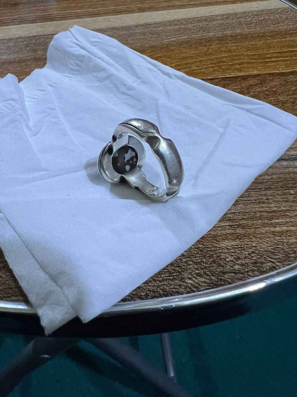 خاتم جزع يماني طبيعي ذمه خامه نوادر جامده عين حمره فضه ثقيله صياغه يدويه السعر 100 الف مع التوصيل البصرة, العراق


**إذا كنت صاحب هذا الإعلان وتريد حذفه لأي سبب، رجاءا أرسل رسالة إلى الدعم الفني**