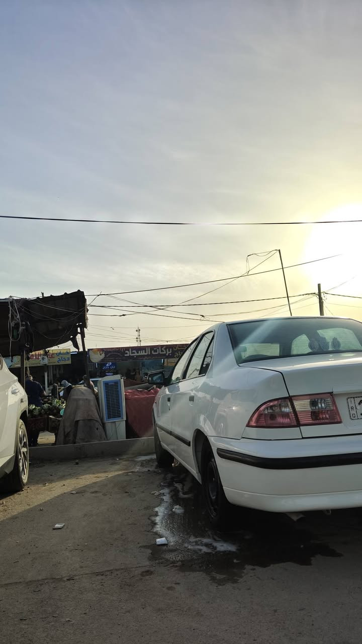 السلام عليكم سمند موديل 2012
سيارة جاهزة مكينة كير حدادية تخم تاير 
تبريد تتفئة  بسمي شخصياً مداور ثاني يوم رقم قادسية انكليزي كهربائيّات كلها شغالة سيارة بلادية ما ملعوب بيها كفالة عامة   عنواني ديوانية مركز اي استفسار خاص او *********** بي واتساب..
