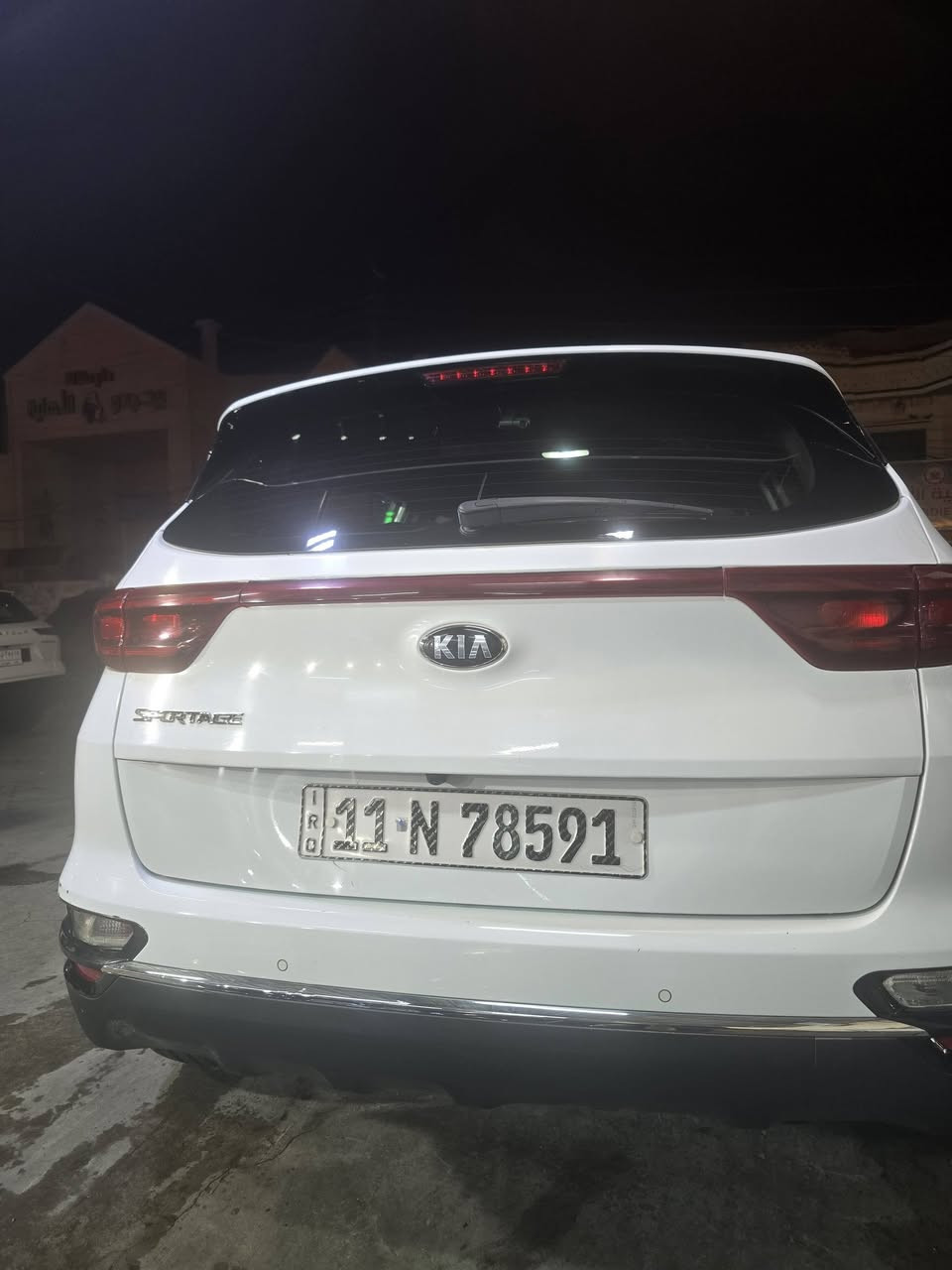 سلام عليكم
سبورتج خليجي مكفوله كفاله عامه
ماشيه ٨٣km
تخم تاير جديد شركه
مواصفاتها نص فول
مكانها بغداد حي العدل
رقم صاحب السياره ***********
 اني مكلف بلنشر
السعر 205$وبي مجال
