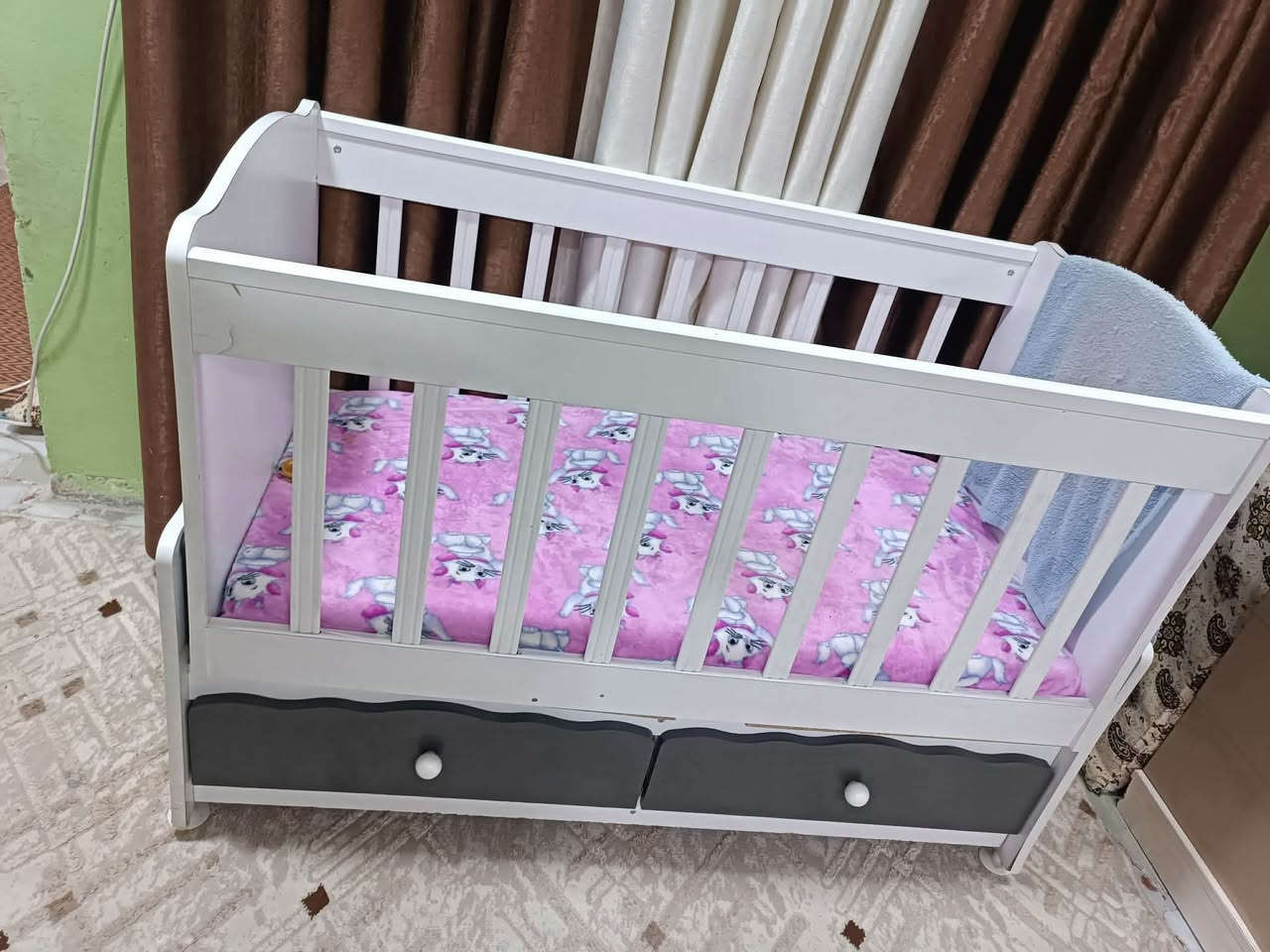 ‎تخت اطفال للبيع نضيف بسعر ٩٠ بي مجال بسيط‎ موصل, نينوى


**إذا كنت صاحب هذا الإعلان وتريد حذفه لأي سبب، رجاءا أرسل رسالة إلى الدعم الفني**