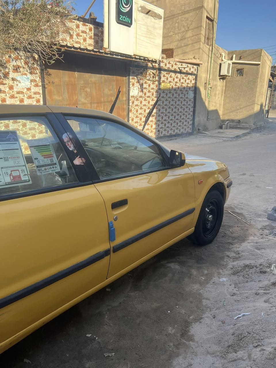 السلام عليكم سمند 2011للبيع سنويتها لل2027مكينة فرنسي السيارة خير من الله راعيها موجود للتحويل حدادية نص عمر 
البدي شوف العين سعرها ٢٧وقابل للتفاوض ترهم مراوس بغير سيارة رقم الهاتف:*********** مكاني بصرة گرمة علي
