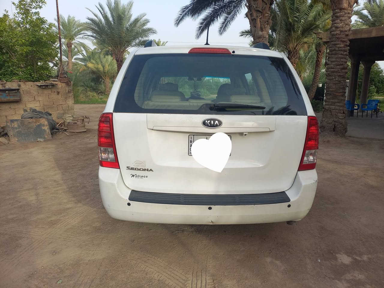 السلام عليكم سيدونا للبيع سبعة راكب موديل 2010رقم بغداد كير محرك خير من الله جاهزة مكينة كاز ٤ سلندر ديزل السعر 140 وبيها مجال للشراي الاتصال على الرقم ***********
