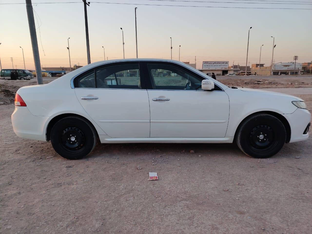 السلام عليكم أحبتي كيا اوبتما ٢٠٠٩ بيهه قطعه تبديل وقطعه صبغ الباقي كفاله وجاهزه من كلشي بسمي 118 وبيهه مجال مكاني الكوت***********
