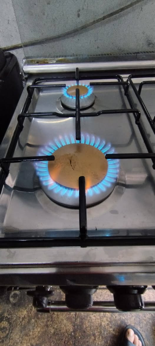 🔥 عرض مميز – طباخ امبريال مصري ستيل4 عيون 🔥
✅ حجم : 60×60 سم
✅ 4 شعلات قوية
✅ فرن شغال خطين – يشتغلوا سوا للطبخ السريع
✅ ستيل مقاوم وسهل التنظيف
💰 السعر: 100وبيه مجال 
🔹 للبيع أو المعارضة حسب الاتفاق والقناعة 🔹
✨ مناسب للعوائل والاستخدام اليومي – لا تفوت الفرصة! ✨


**إذا كنت صاحب هذا الإعلان وتريد حذفه لأي سبب، رجاءا أرسل رسالة إلى الدعم الفني**