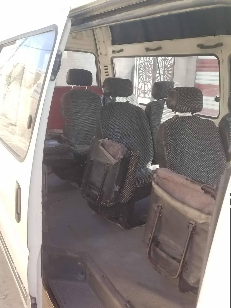 سيارللبيع  ماندل راعيه طخم تاير جديده كهربايات وكلشي شغاله ***********. سعر20
