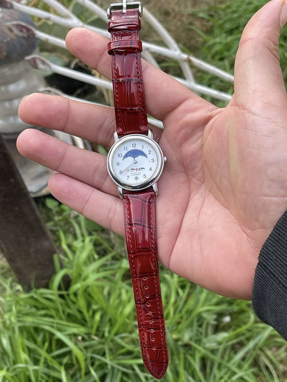 صباحكم احلى اجواء واحلي فنتج ياباني اصل 🍒
ساعة صنعت خصيصة لجامعة هارفارد اليابانية 
ختم يابان حفر مع رقم تسلسل 
شمسي قمري شغال 
عرض منفذ تاريخ 📅 
تحمل أعلام  بقية دول في المينة
عنواني بغداد الدورة يوجد توصيل 🚚 بغداد وللكل العراق 🇮🇶 

***********
