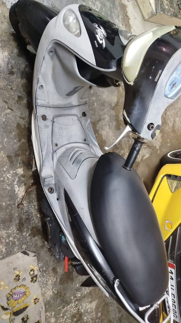 سلام عليكم  مكلف بل نشر دراجه ماكس منغولي
مكينه خير من الله وشلعتها حلوة 
وبلاديه دراجه 
رقم الهاتف ***********
