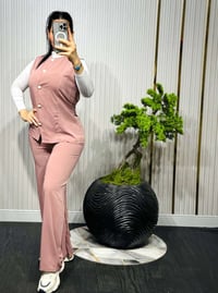 طقم سوت ٣ قطع • مقاسات ٣٨-٤٨ • توصيل محافظات