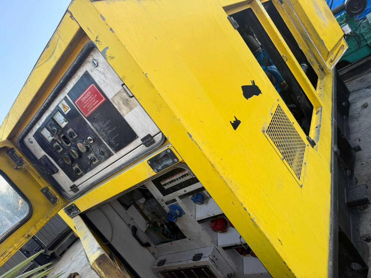 بيركز نكليزي اصلي إف جئ ولصن 150كيفي كلها وضع شركه كاتم 6سلندر سوبر مكاني بغداد رقمي***********
