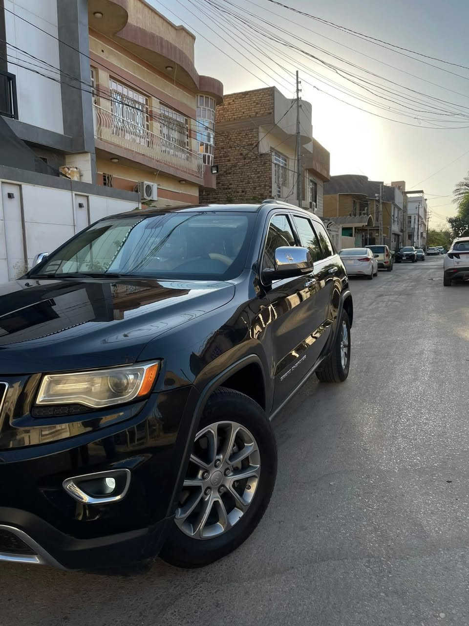 جيب گراند شيروكي لمتدد
2015 V6

توو ويل محرك بانزين عادي

المواصفات :

بنوراما،تشغيل عن بعد،حساسات، مري قلاب، مقاعد جلد، مقاعد كهربائيات، تدفئه تبريد مقاعد ،جنطه كهرباء،لايت LED,ستيرن كهرباء، تدفئه ستيرن،كير طياره 8نمر ،تحكمات قيادة.

بدون ايرباك السيارة.

…

حادث امريكا قطعتين جاملغ وبنيد مبدلات  اصليات نفس اللون وهنا بالعراق باب السايق مبدله نفس اللون 

والجاملغ الخلفي الهلال صبغ.

ماشيه113mi

***********

***********

السعر 170وبيها مجال.

كربلاء المقدسه: حي الحسين
بيع او مراوس 
بي واي دي
BYD
