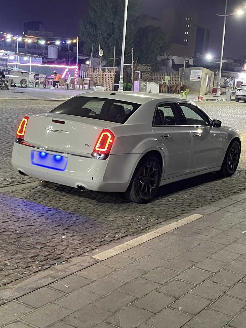 السلام عليكم اوبامه 2012رقم ادهوك تريد تحويل تريد وكاله موجوده بلبصره السعر 160وبيه مجال 
ضرره صبغ بجم وشوي من الباب 
***********
