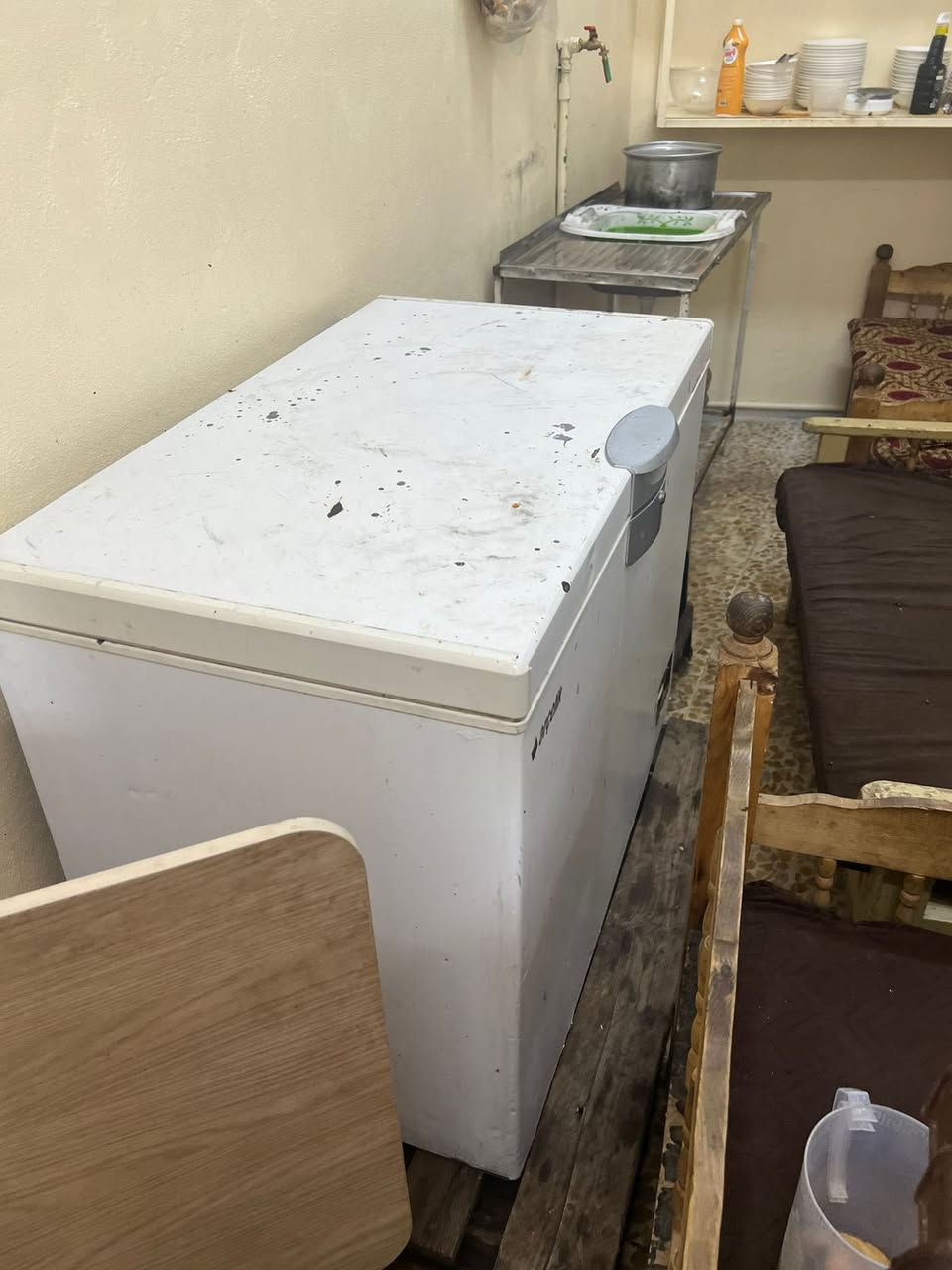 عراض مطعم كامل ما ناقص اي شي عنون بل دواسة سوك الماطورات ادفع سعر بل معقول غراض كلها جديدة ***********
