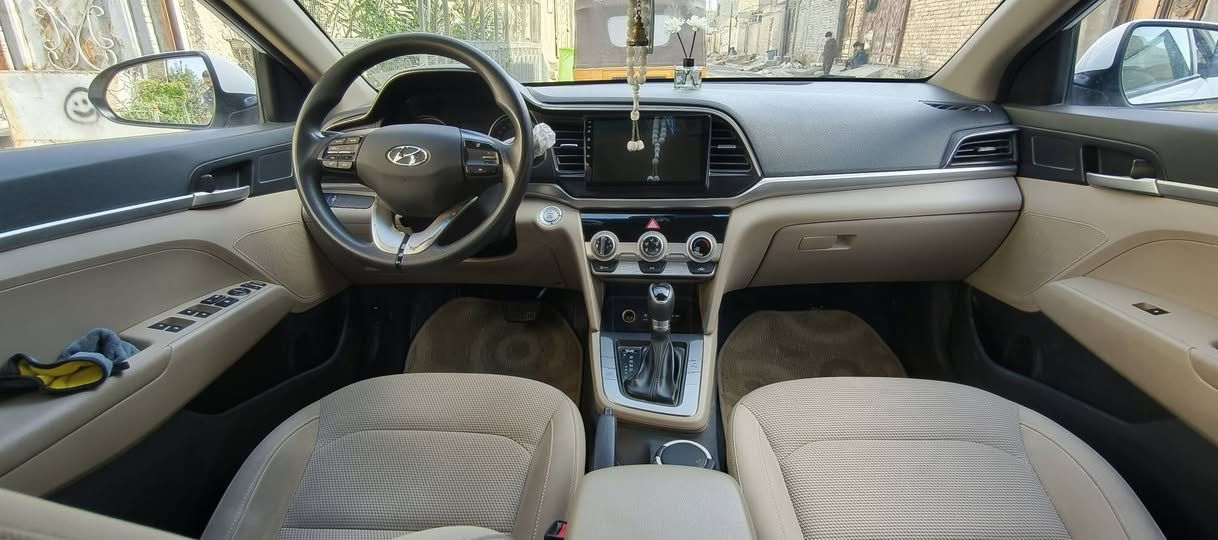 السلام عليكم النترا خليجي 2020 محرك 2000 دوش 
ماشية 81 الف هزة جديدة وتحويل مباشر السعر 175 
الرقم ***********
